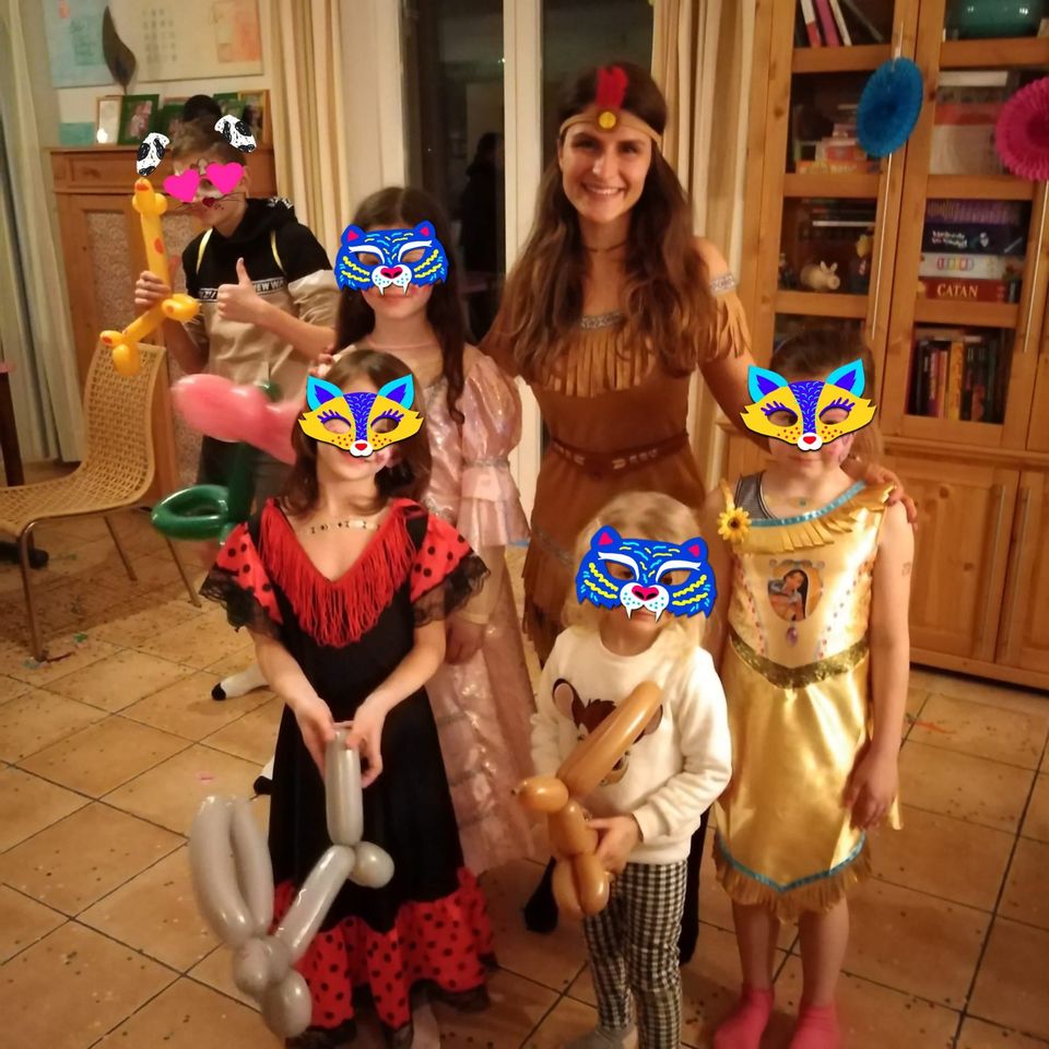 Kindergeburtstag mit Pocahontas, Elsa, Schneewittchen, Spiderman in Regensburg