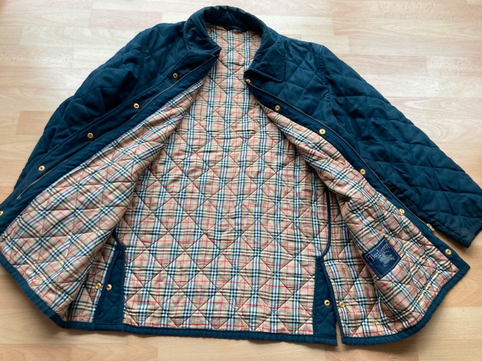 Burberry Steppjacke Gr. 42 schwarz in Mettmann