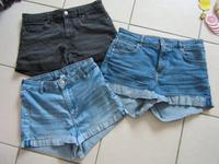 H&M Shorts Jeansshorts Jeans Gr. 36 blau schwarz Nordrhein-Westfalen - Lohmar Vorschau