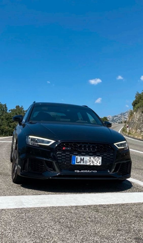 Audi RS3 Quattro 8v Sportback in Hünfelden