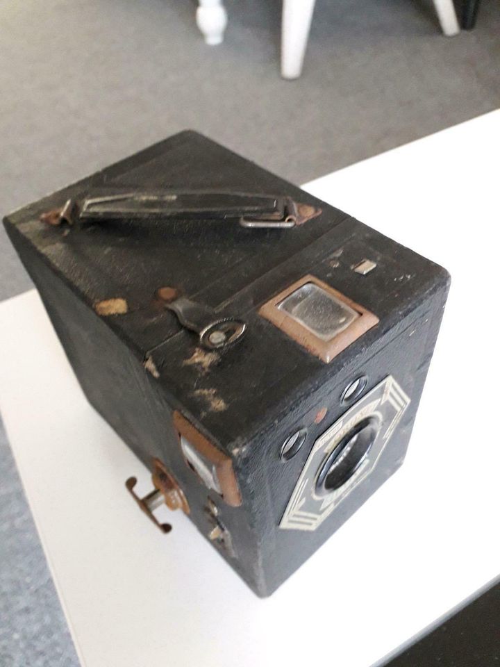 Fotoapparat antik, Kamera in Wilthen