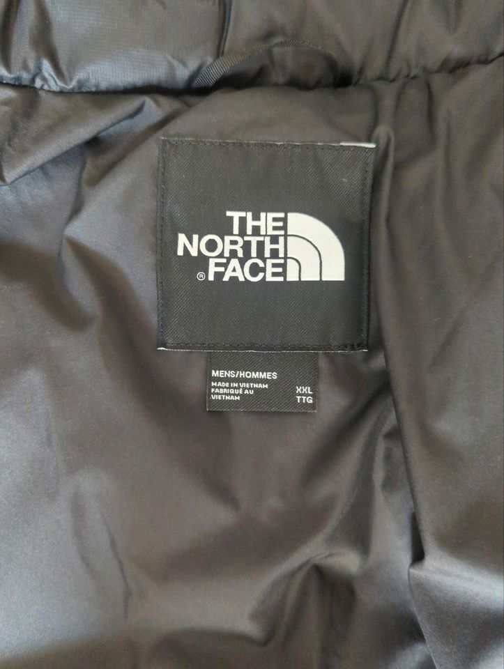 Original North Face Jacke (Nur einmal getragen) in Bremen