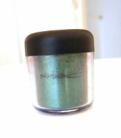 MAC Pigment Tiegel A48 Antique Green 7,5g-Größe grün dunkelgrün Hessen - Hattersheim am Main Vorschau