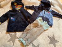 Jungen Winter Paket Bekleidung 62/68 Pulli Jogging Anzug Hose Nordrhein-Westfalen - Hilchenbach Vorschau