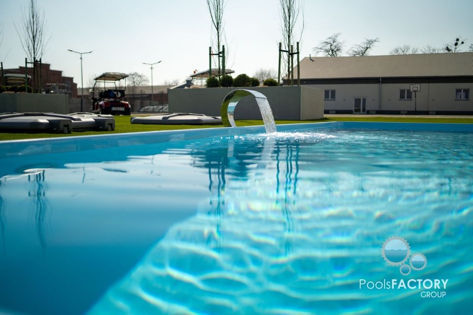 Gfk Schwimmbecken GFK Pool ASTRA KURZE LIEFERZEITEN sofort! in Leipzig