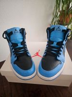 Nike Air Jordan 1 Mid blau *sehr guter Zustand* Niedersachsen - Stuhr Vorschau