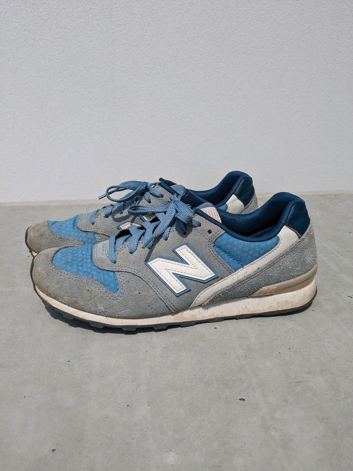 hellblaue Damen Sneaker New Balance (Gr 41.5) in Fraunberg