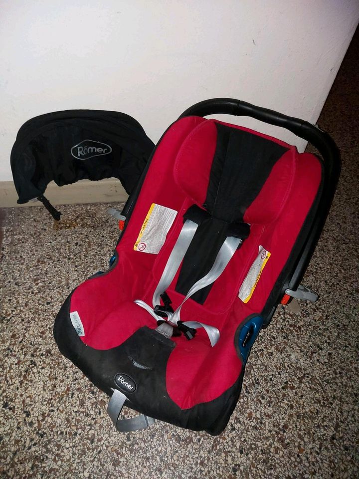 BRITAX Römer Babyschale Trendline Maxi Cosi Autositz Baby in Frankfurt am Main