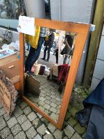 Antiker Spiegel mit Holzrahmen Nordrhein-Westfalen - Remscheid Vorschau