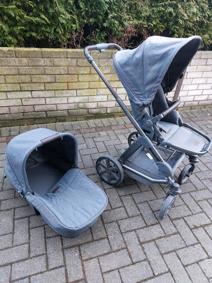 Kinderwagen inkl. Babywanne in Geseke