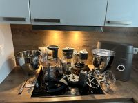 Kenwood Chef xl titanium mit zwei Schüsseln & div Zubehör Berlin - Spandau Vorschau