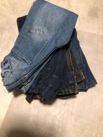 4 Hosen (Jeans) Größe 128 im Set Dresden - Großzschachwitz Vorschau
