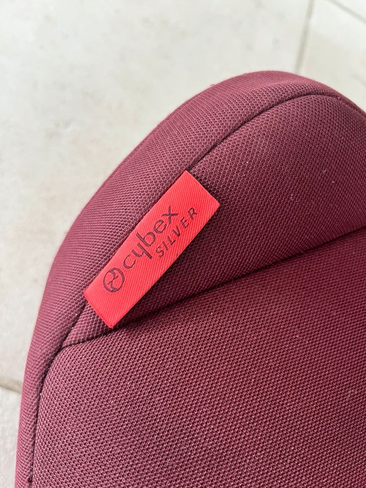 Cybex Silver Solution Kindersitz, rot, red, Autositz in Ostenfeld (Husum)