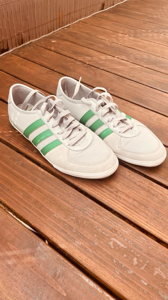 adidas NEO Sneaker, neuwertig Gr. 42 2/3 in Kiel - Kiel - Vorstadt | eBay  Kleinanzeigen ist jetzt Kleinanzeigen