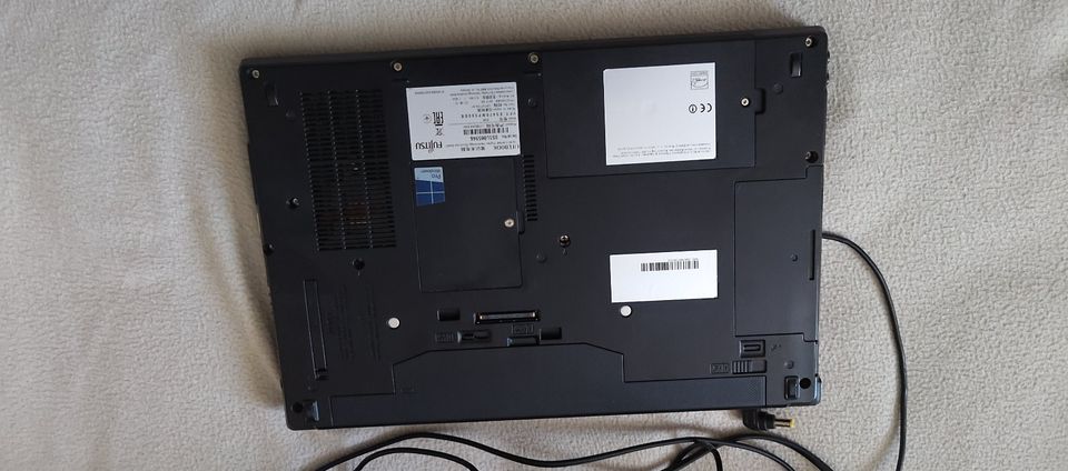 Fujitsu Lifebook E547 mit 1TB SSD in Friedrichroda