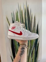 Original Nike Air Jordan 1 Mid White University Red Bayern - Erdweg Vorschau