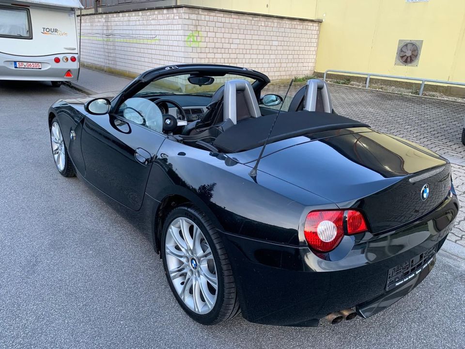 BMW Z4 Roadster ,6 Zylinder,1 Hand,Neue Bremsen in Speyer