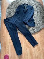 Anzug Wormland blau neuwertig Größe 52 Slim fit Niedersachsen - Pattensen Vorschau