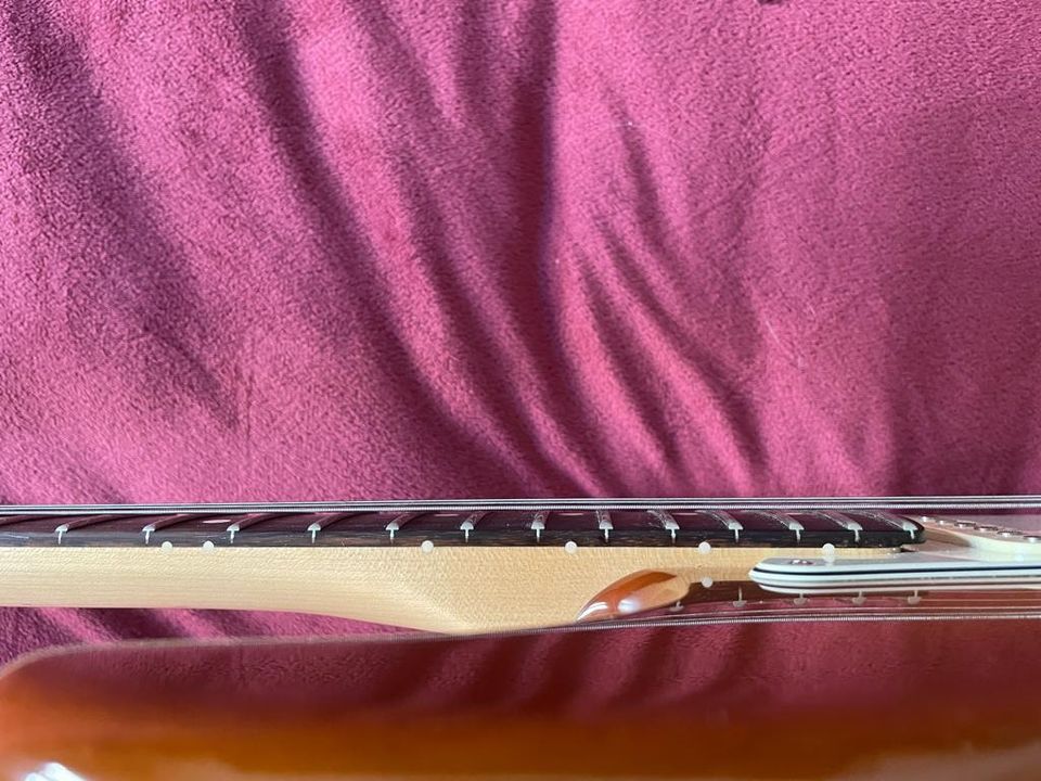 Fender American Performer Stratocaster E Gitarre in Leipzig