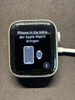 Apple iWatch SE 44mm Silber mit Armband und Verpackung Niedersachsen - Elsfleth Vorschau