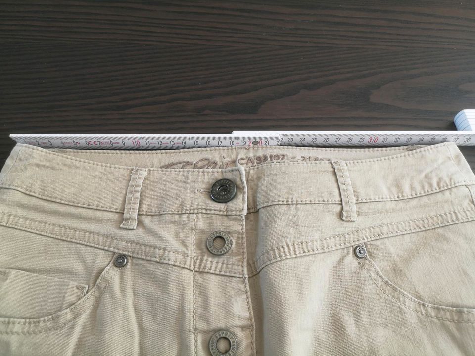 ESPRIT Rock beige Knopfleiste Gr. XS/34 in Tuttlingen