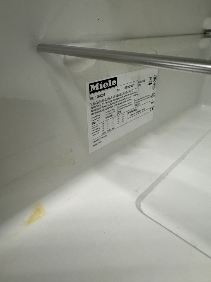 Kühlschrank Miele 160cm A+ / 1 Jahr Garantie / Lieferung in Hamburg
