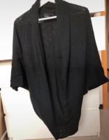 Vero Moda Strickjacke Oversize xs mit Knöpfen an den Rücken Köln - Mülheim Vorschau