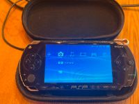 PSP Playstation Portable 1004 Fat CFW und 32GB Memory Stick Bayern - Dürrwangen Vorschau