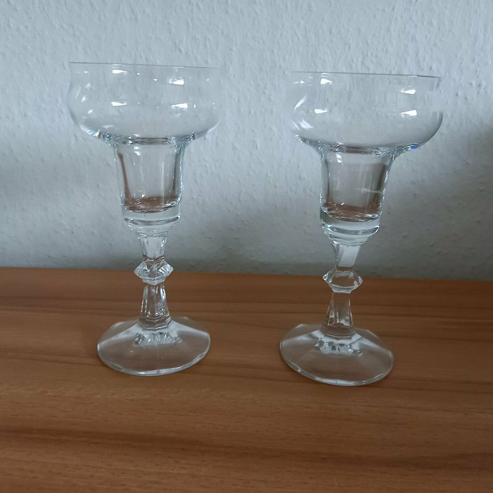 2 Glas-Kerzenhalter Deko-Gläser in Oetzen