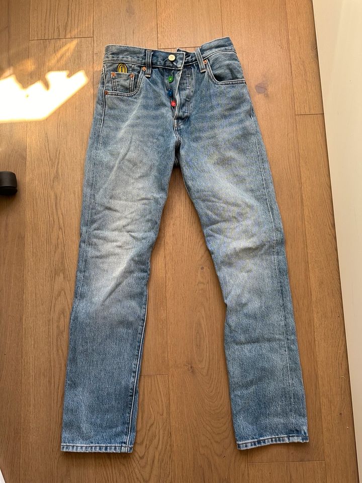 Levi’s x super Mario Jeans / 25 / blau in Bochum