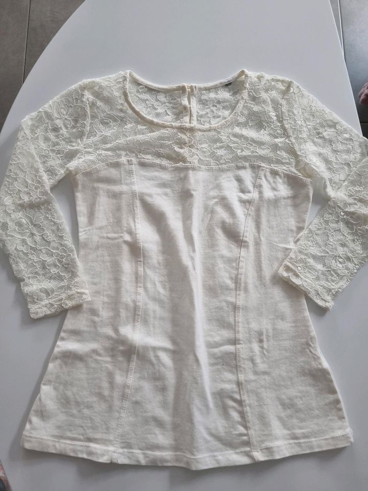 Langarmshirt mit Spitze von h&m in Riedstadt