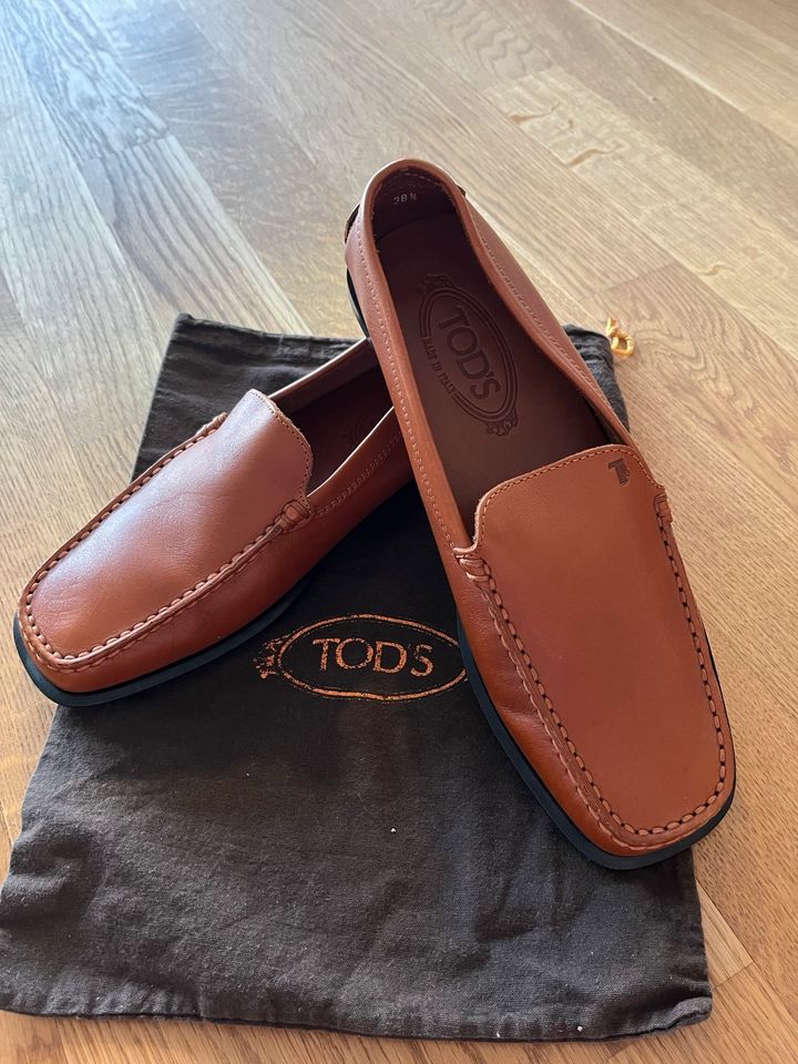 Tod‘s Loafer 38,5 braunes Leder in Offenbach