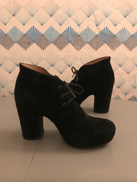 Wild leather platform ankle boots / Wildleder Stiefeletten in Berlin