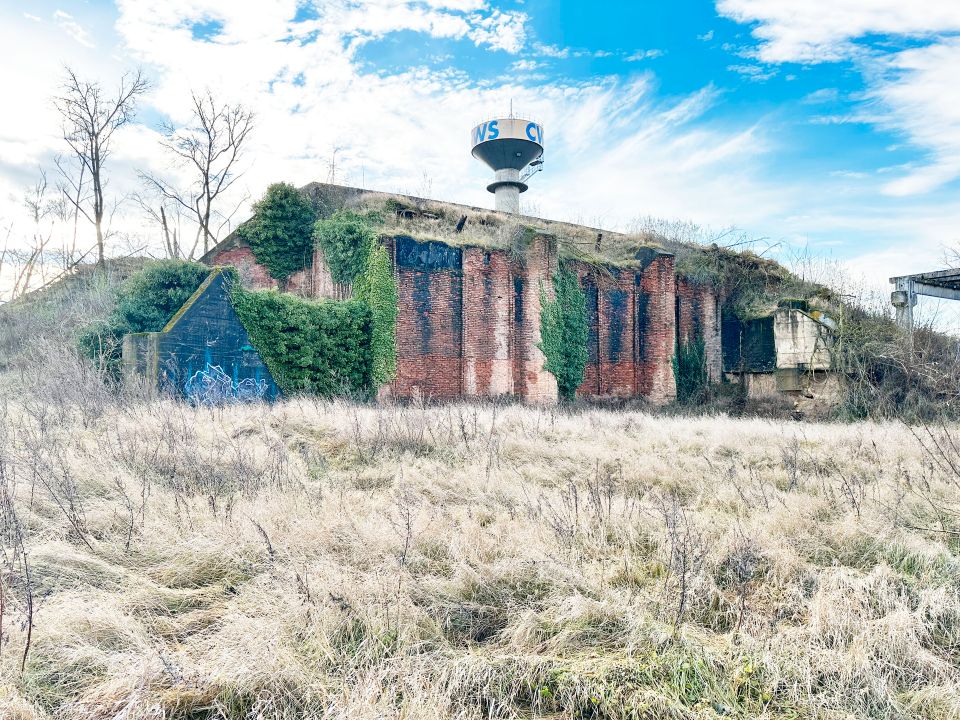 15.000m² bebaubar plus Turm & Bunker! Entdecken Sie unser Grundstück nahe Intel *PROVISIONSFREI in Schönebeck (Elbe)