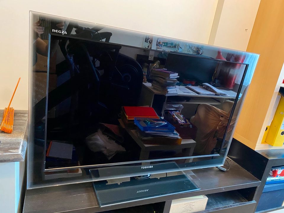 40-Zoll- Full-HD- Fernseher Toshiba Regza 40VL733 in Dresden
