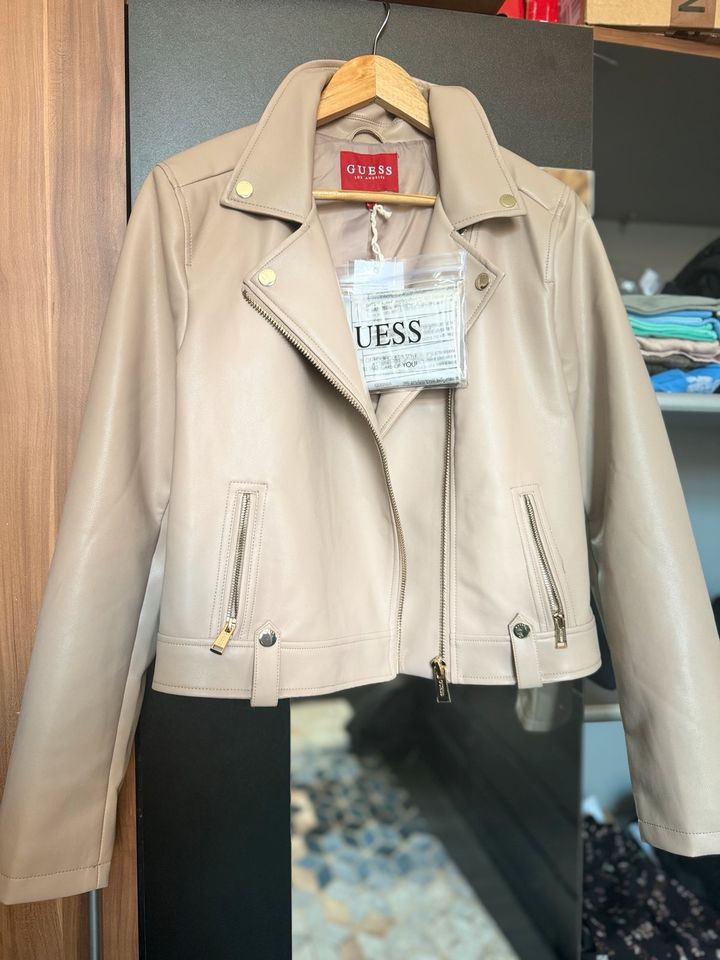 Original Guess Lederjacke für Damen/Frauen, Farbe beige /Größe  L in Meißenheim