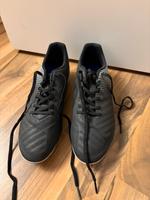 Kipsta Fußball Schuhe Gr. 42 NEU Sachsen - Chemnitz Vorschau