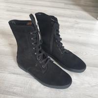 Tod's  Boots Damen Stiefel Leder Gr. 38,5 schwarz Neuwertig Schleswig-Holstein - Kiel Vorschau
