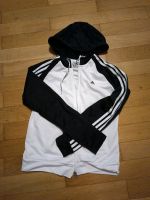 Adidas Sportjacke Vintage Old-school modern Schwarz weiß München - Milbertshofen - Am Hart Vorschau