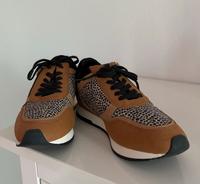 Sneaker Tamaris Cognac/Schwarz Gr. 41 Bayern - Großostheim Vorschau