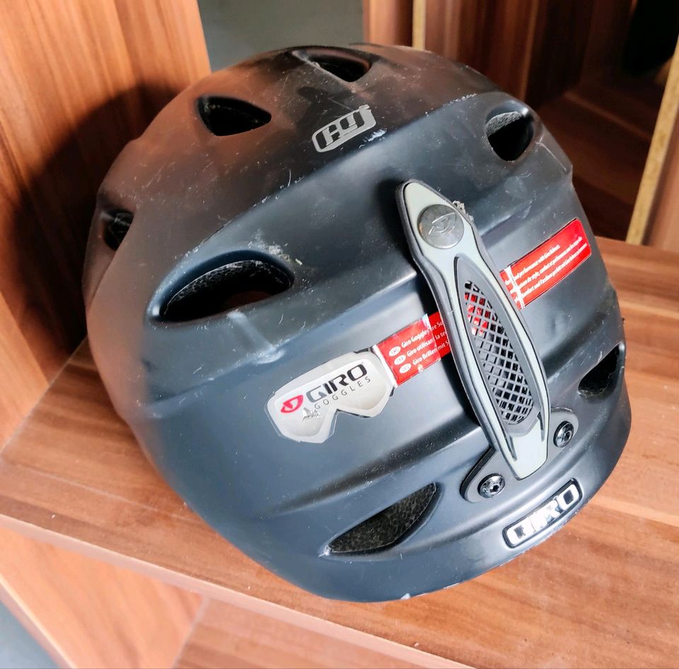 Giro G9 Skihelm Größe L Ski Helm in Uhingen