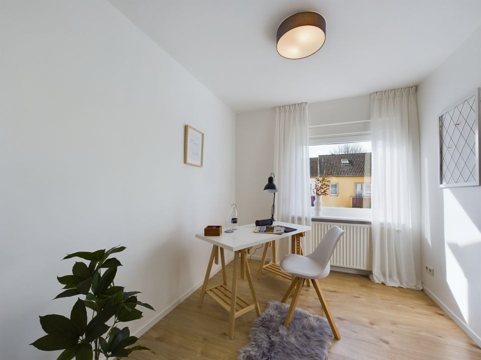 Frisch Renoviert!!! Bezugsfertiges Reihenhaus mit Terrasse und Balkon in Rautheim / Braunschweig in Braunschweig