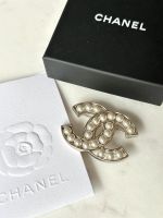 Chanel Brosche NP 750€ Original Perlenbrosche full set gold + Box Hamburg - Wandsbek Vorschau