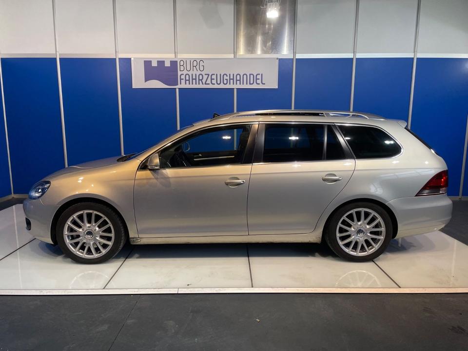 Volkswagen Golf VI Variant Highline 1.Hand *Bi-Xen*AHK*Pano in Nersingen