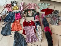 Tolles riesiges XXL Mädchen Baby Bekleidungspaket 74-86 Nordrhein-Westfalen - Baesweiler Vorschau