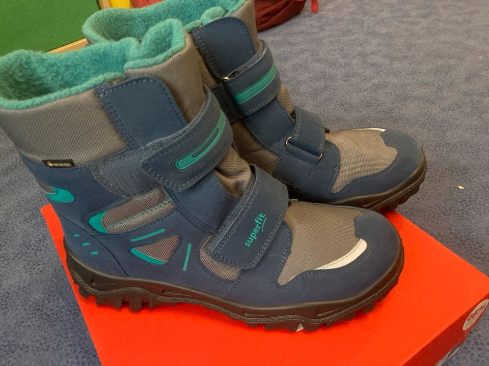 Neuwertige Winterstiefel von Superfit - Größe 41 in Burscheid