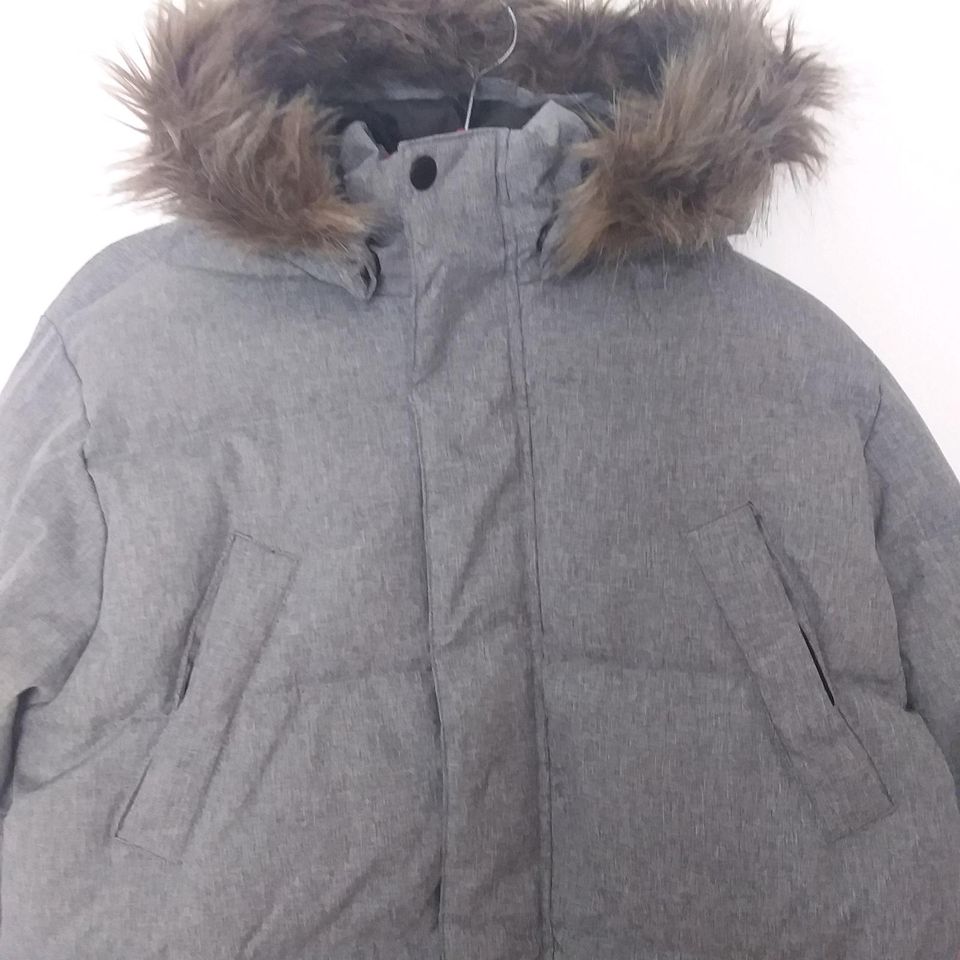 Schöne lange Winterjacke von name it / wie Neu in Baden-Baden