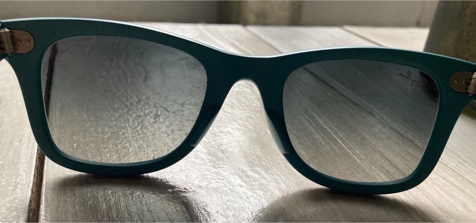 Ray Ban Unisex Sonnenbrille WAYFARER in Hamburg