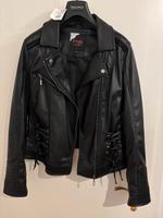 Neu m. Etikett: Gr. 36 Tredy „Leder“-Jacke, schwarz Niedersachsen - Damme Vorschau