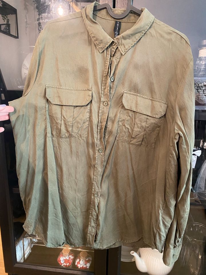 Bluse Utility Bluse langarm khaki M Amisu Neu Oberteil in Dortmund